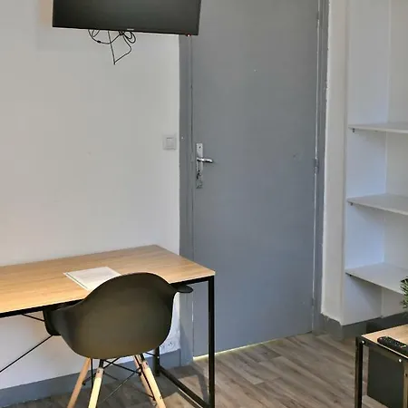Capsule Valenciennes Hotel